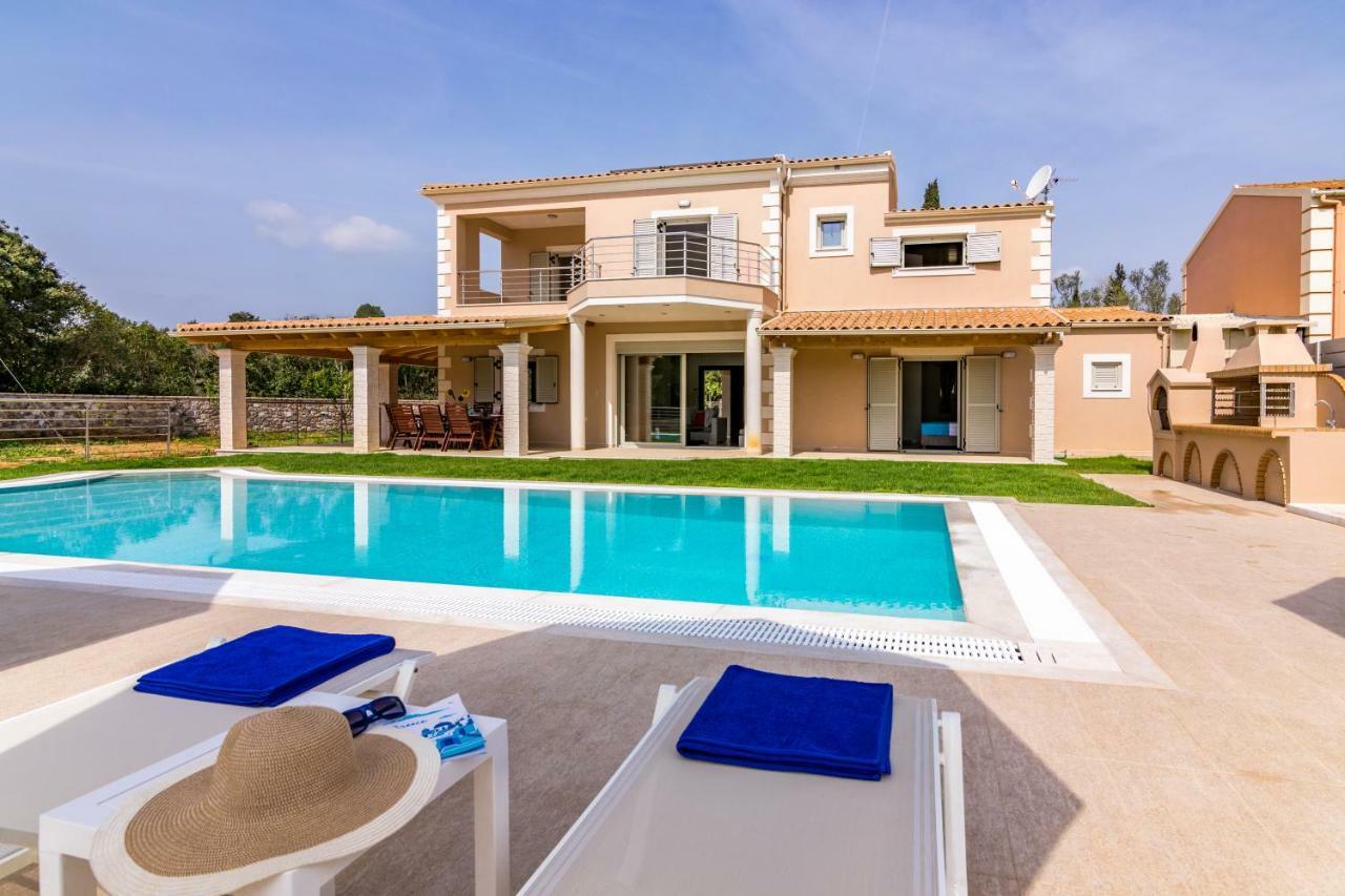 Villa Johnnie Poulades Экстерьер фото