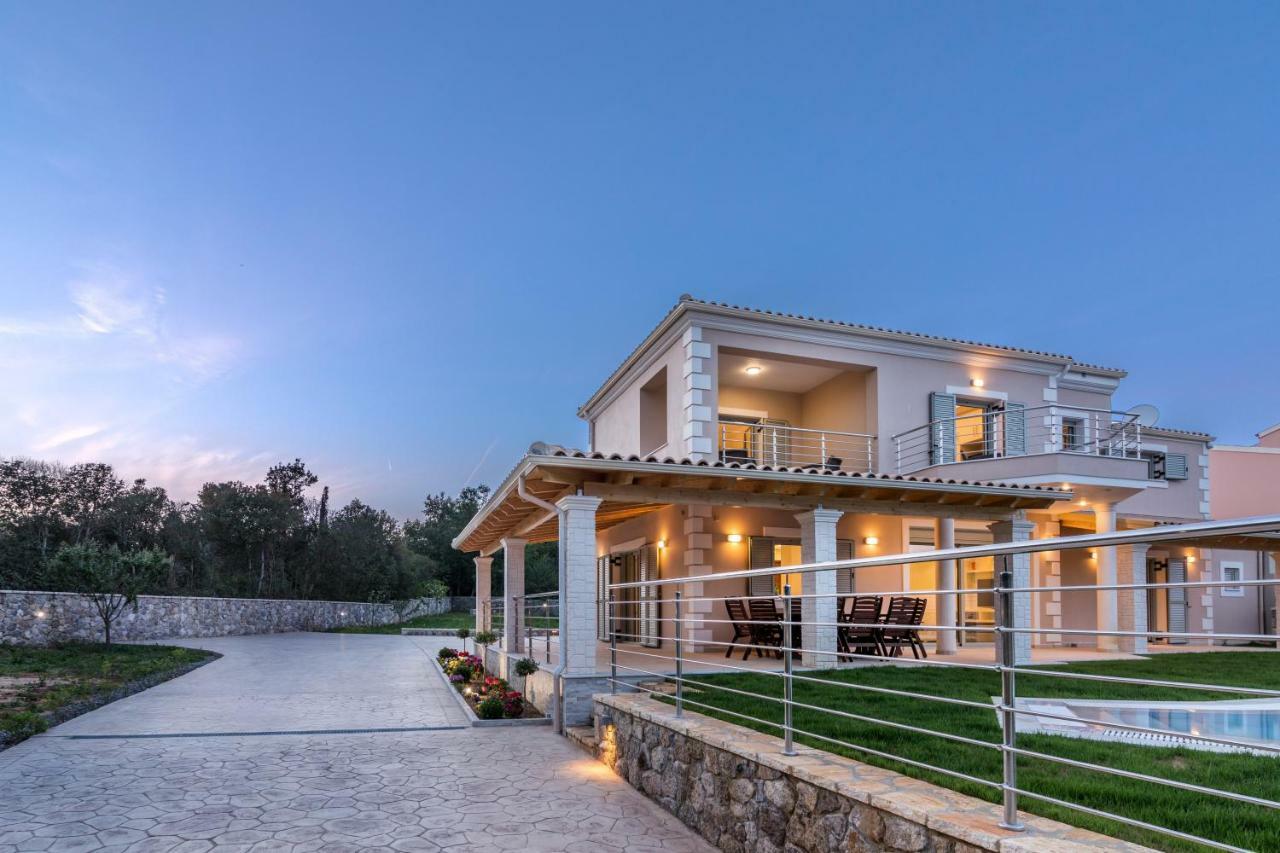 Villa Johnnie Poulades Экстерьер фото